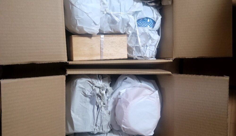 【食器の梱包】